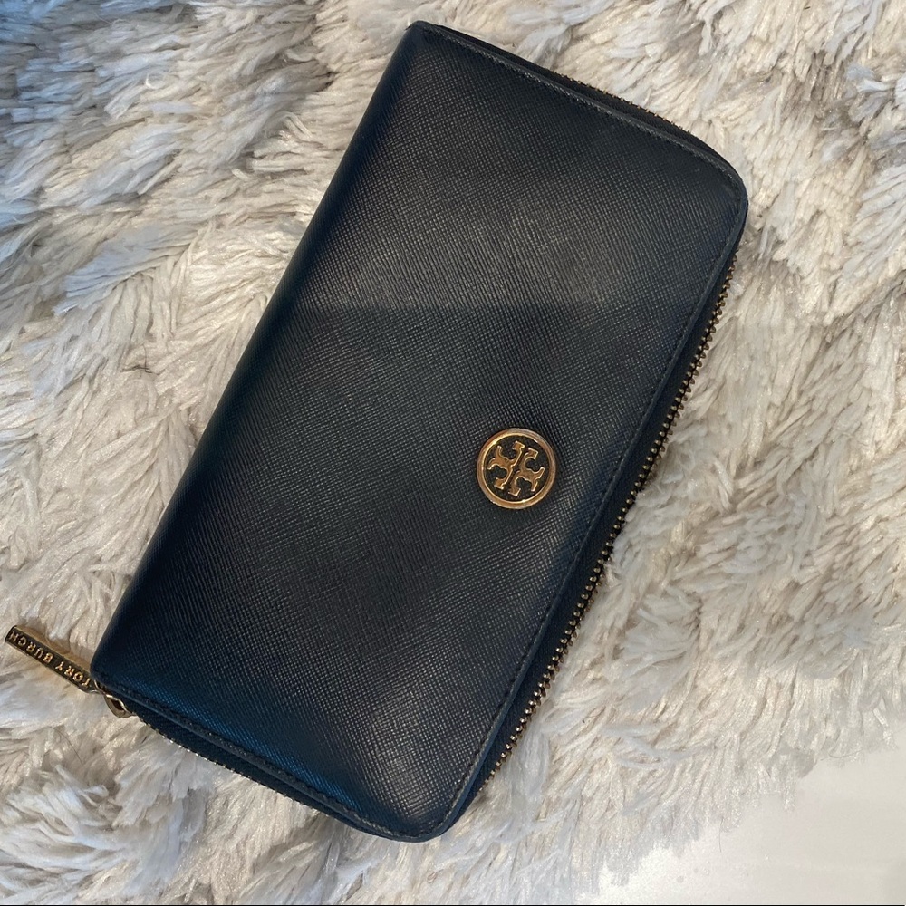 Tory Burch wallet